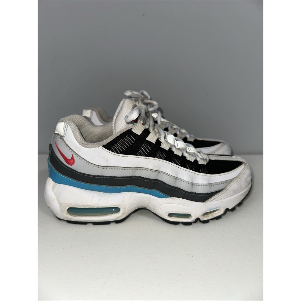 Nike Air Max 95 Recraftt CJ3906-102 Size 7y/Women's 8.5